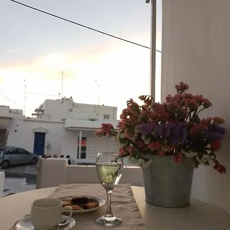 Town Apartment *